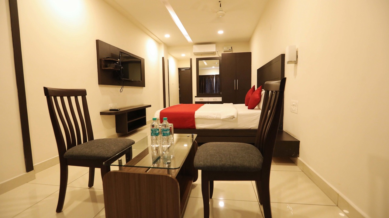 Photo of Bedroom in Adyar