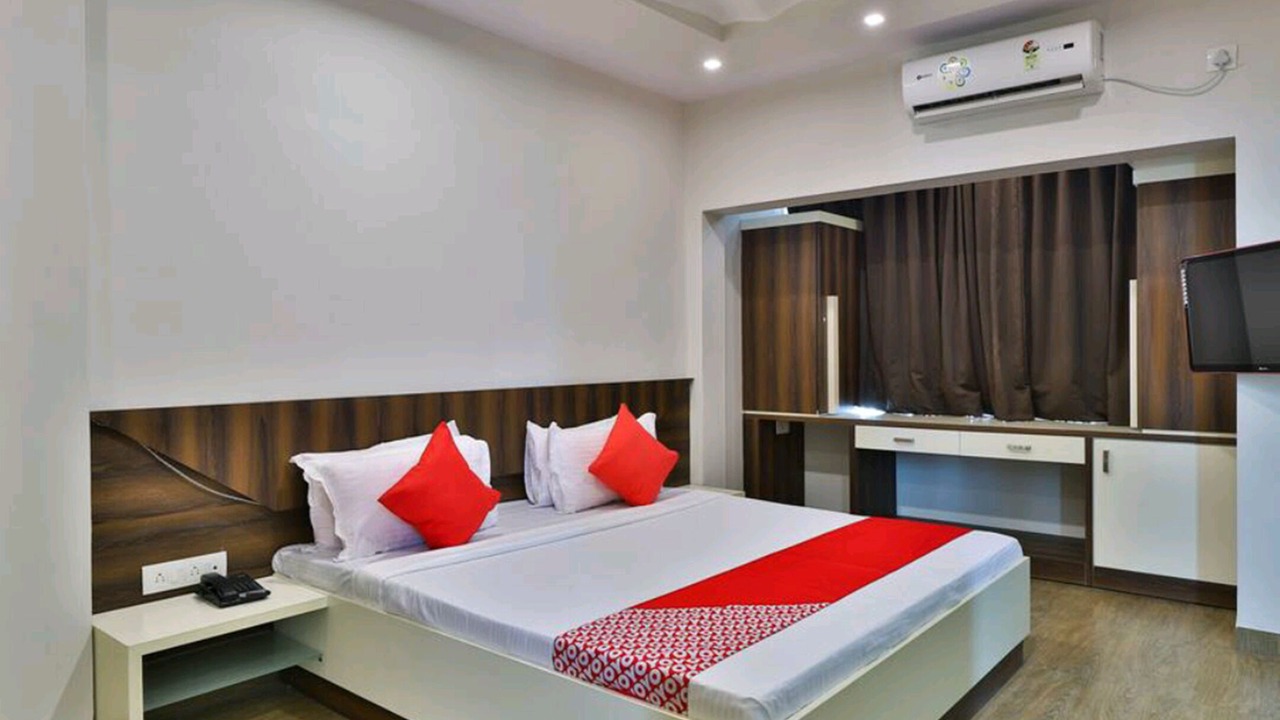Photo of Bedroom in Mundra
