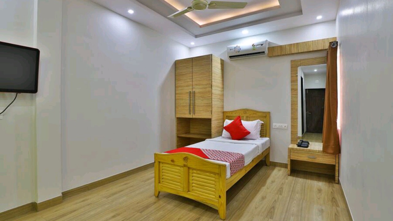 Photo of Bedroom in Mundra