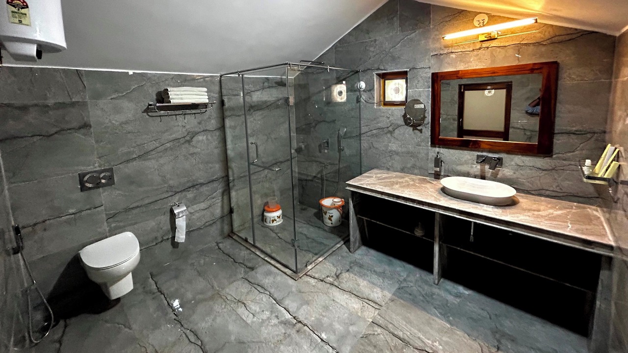 Photo of Bathroom in Sam