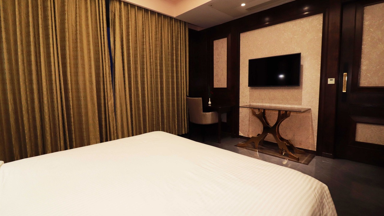 Photo of Bedroom in Mira Road East