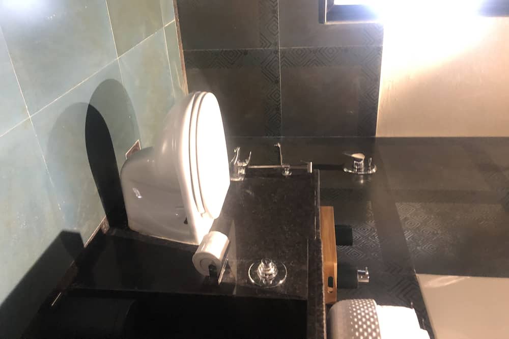 Photo of Bathroom in Mahim