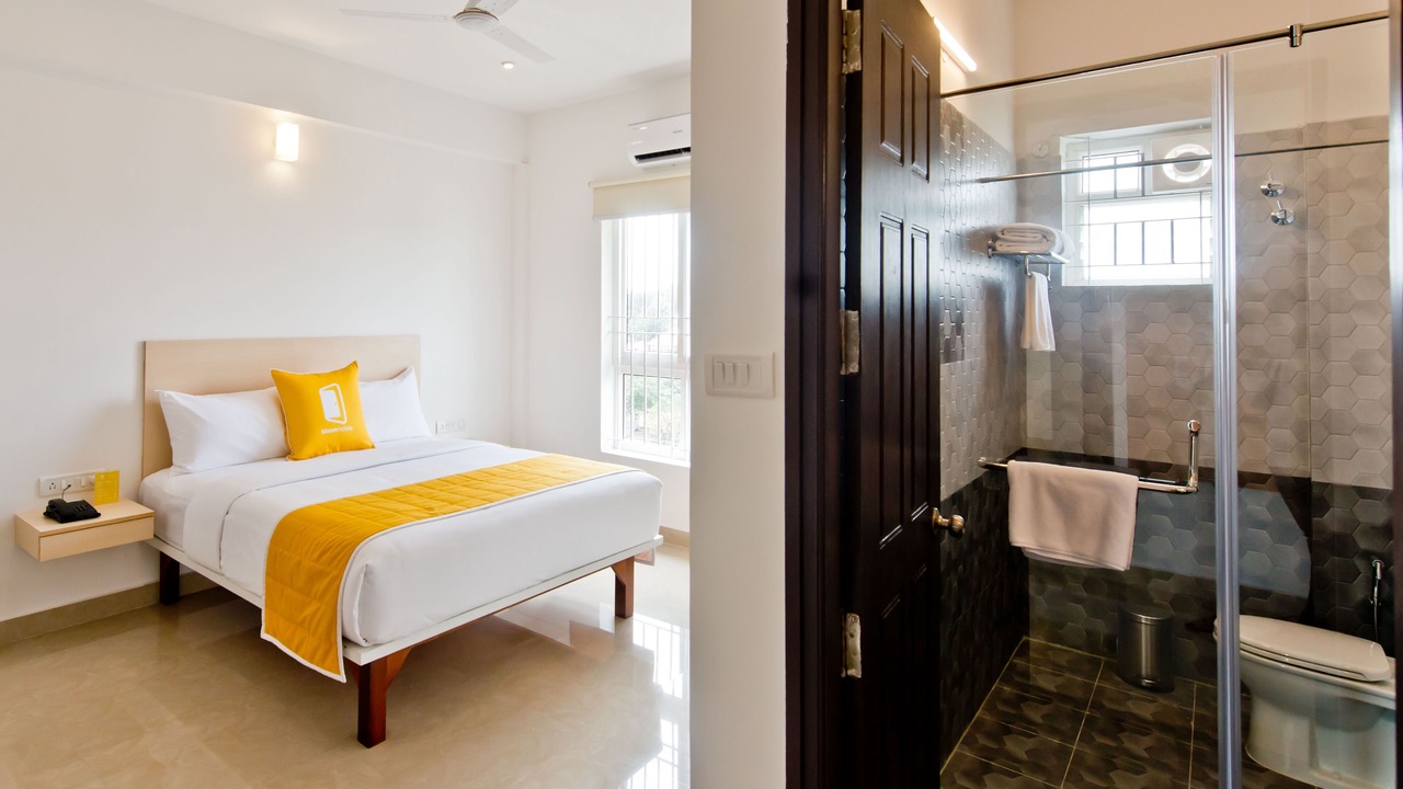 Photo of Bedroom in HBR Layout