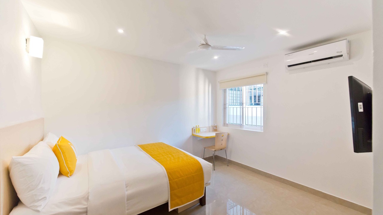 Photo of Bedroom in HBR Layout