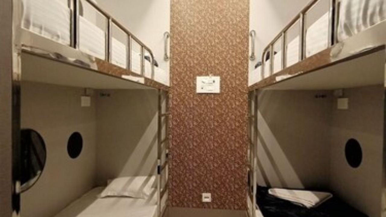 Photo of Bedroom in Borivali East
