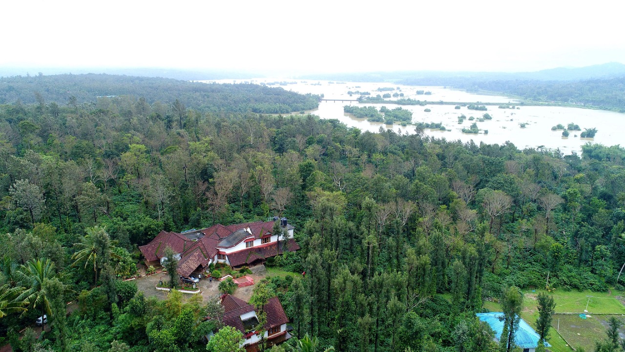 Photo of Outdoor in Alur