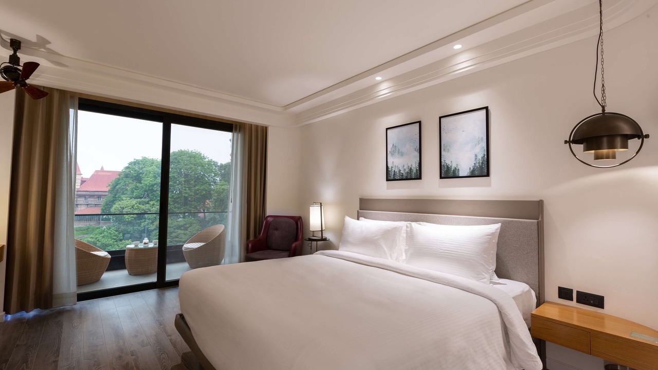 Photo of Bedroom in The Mall Road