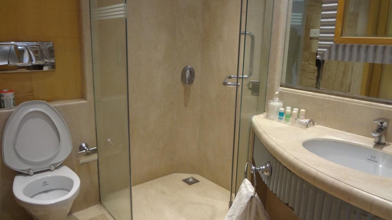 Photo of Bathroom in Wellington Pier