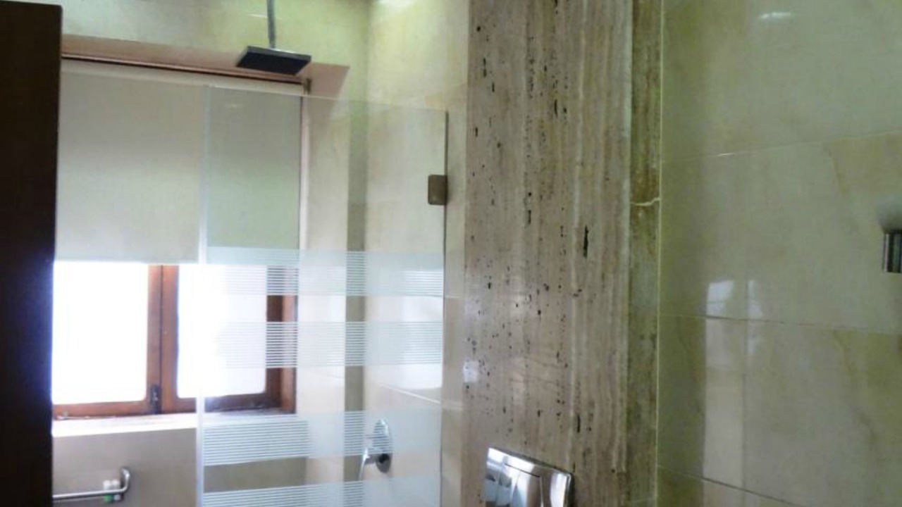 Photo of Bathroom in Wellington Pier