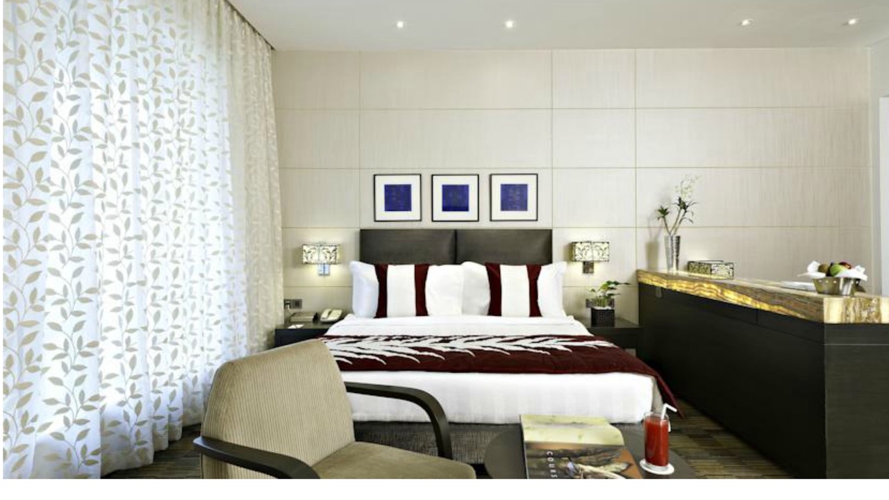 Photo of Bedroom in Hiranandani Gardens