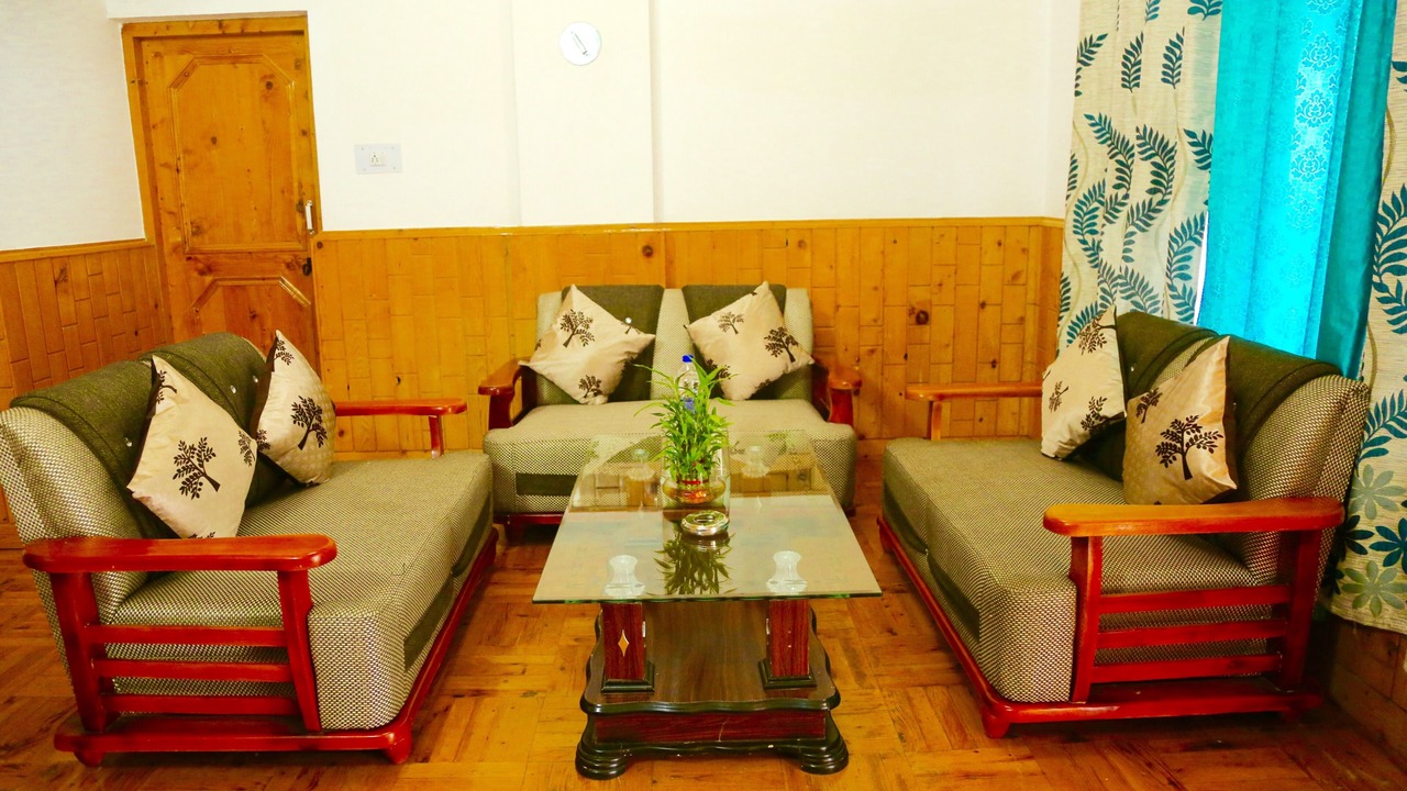 Photo of Bedroom in Jagatsukh