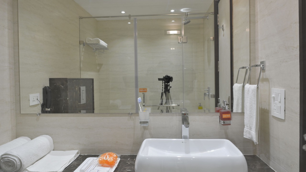 Photo of Bathroom in Dariyaganj