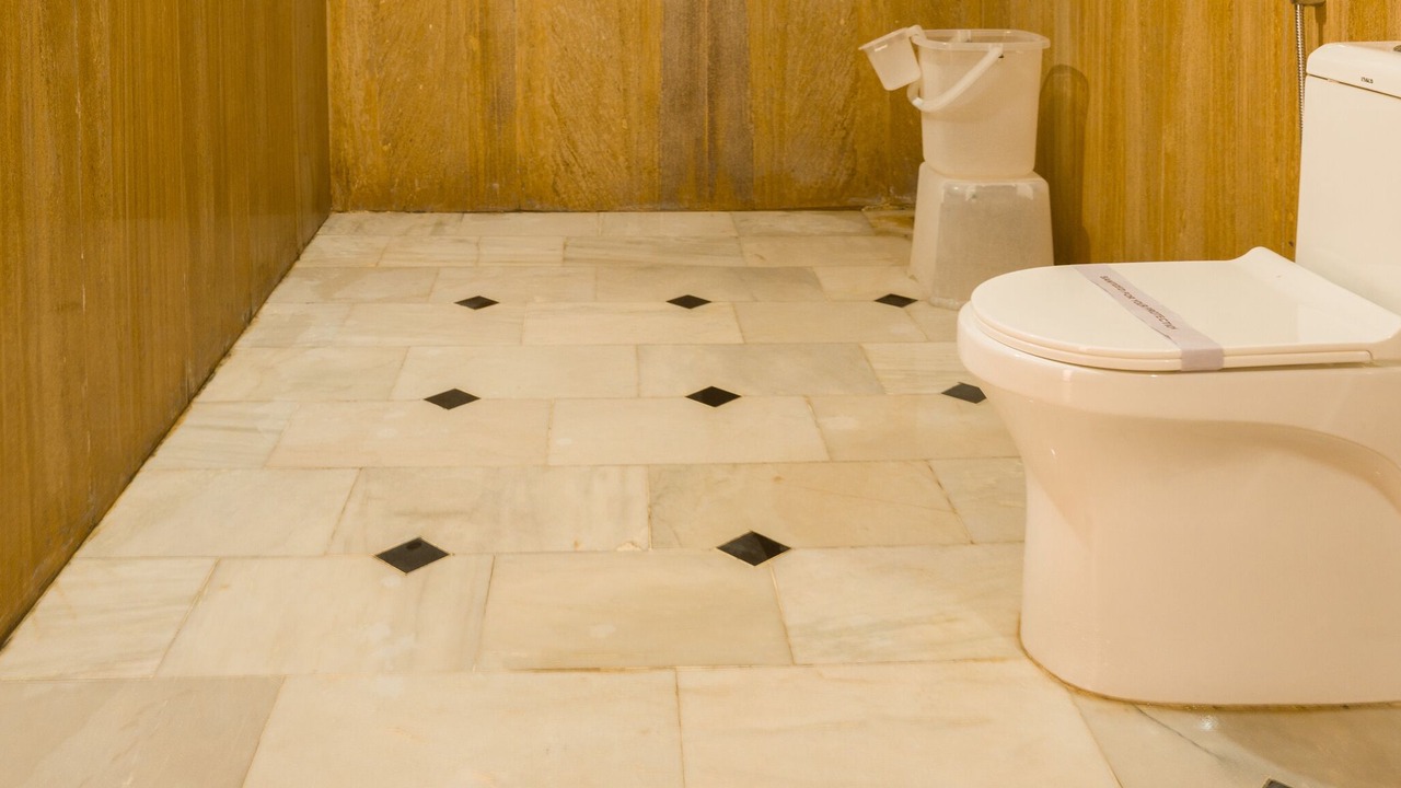 Photo of Bathroom in Amar Sagar Pol