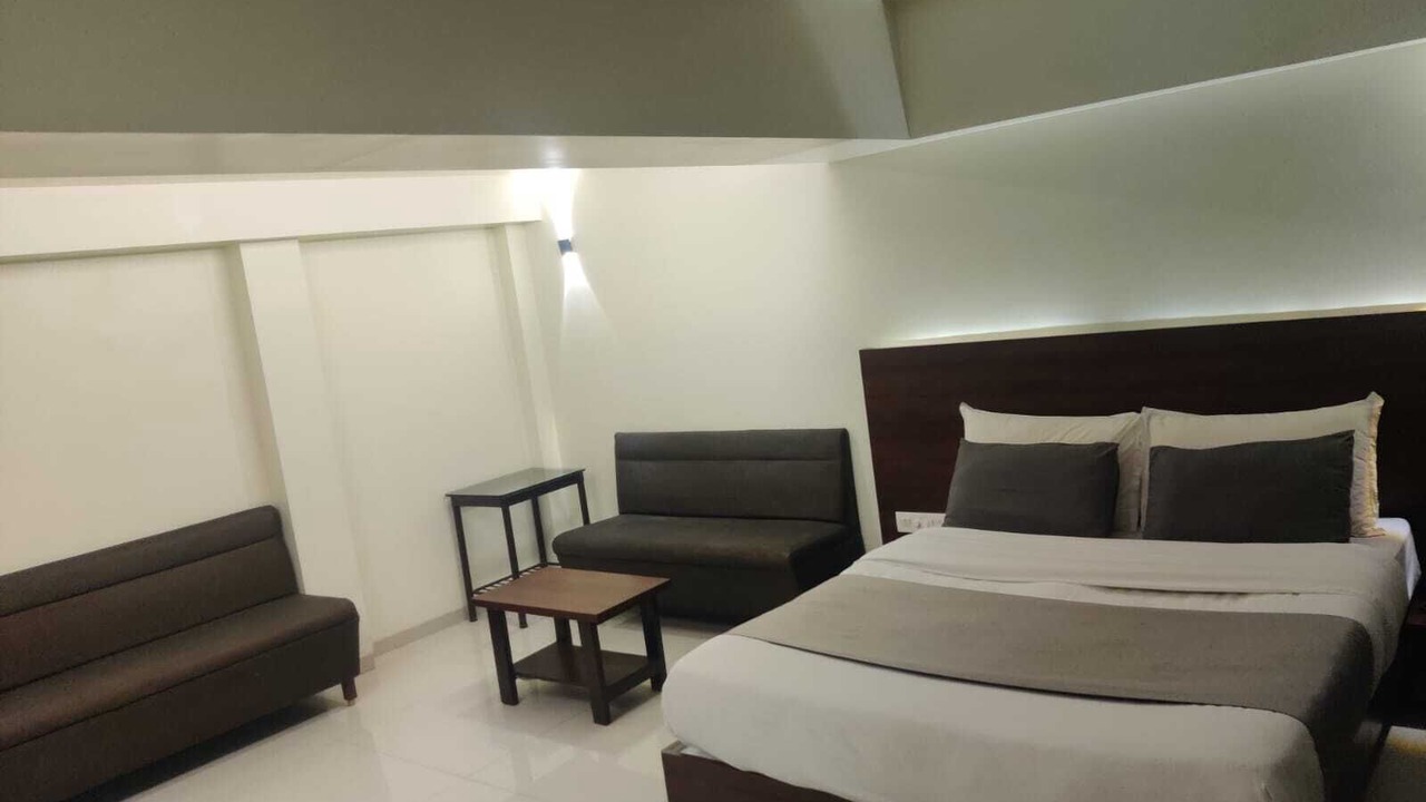 Photo of Bedroom in Airoli