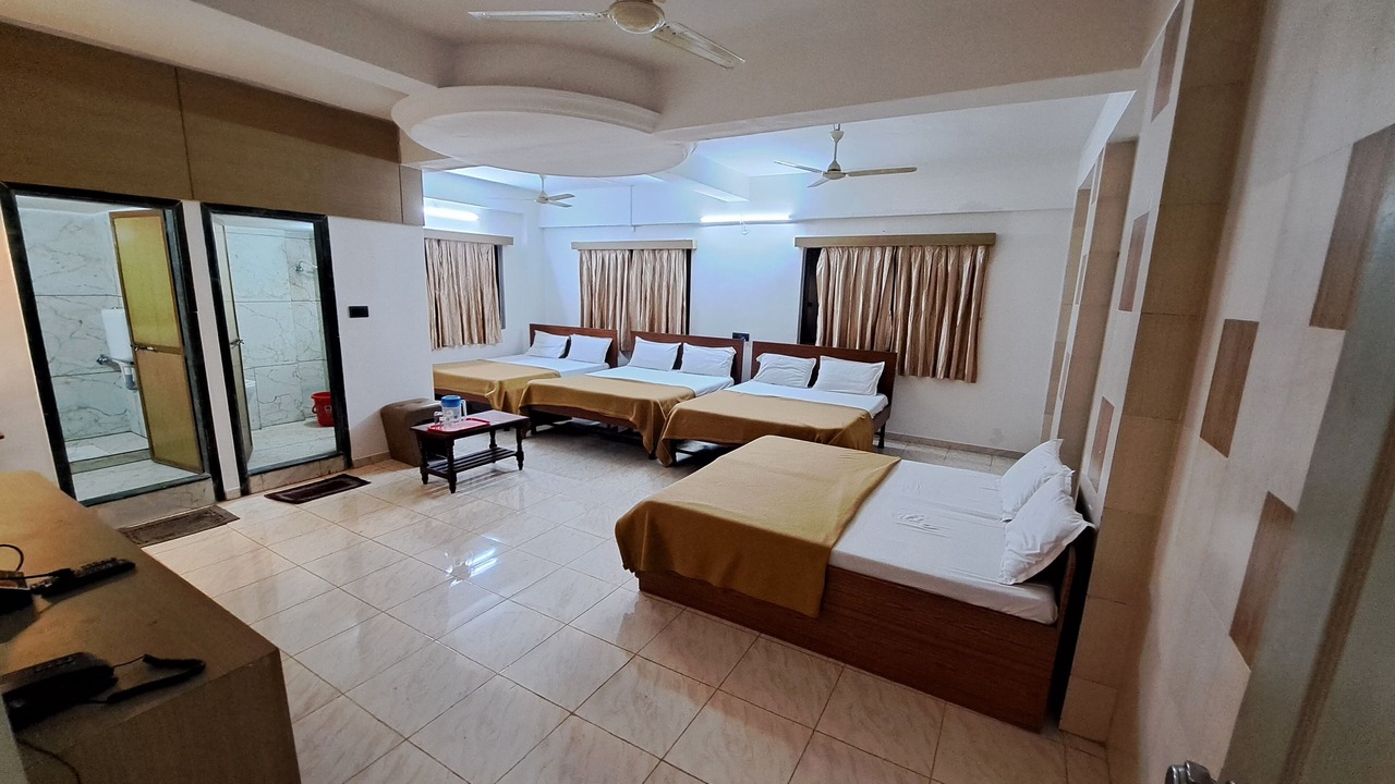 Photo of Bedroom in Trimbak