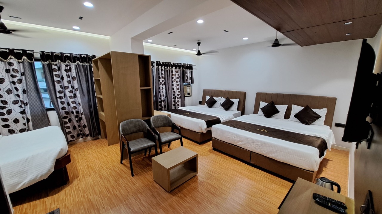 Photo of Bedroom in Trimbak