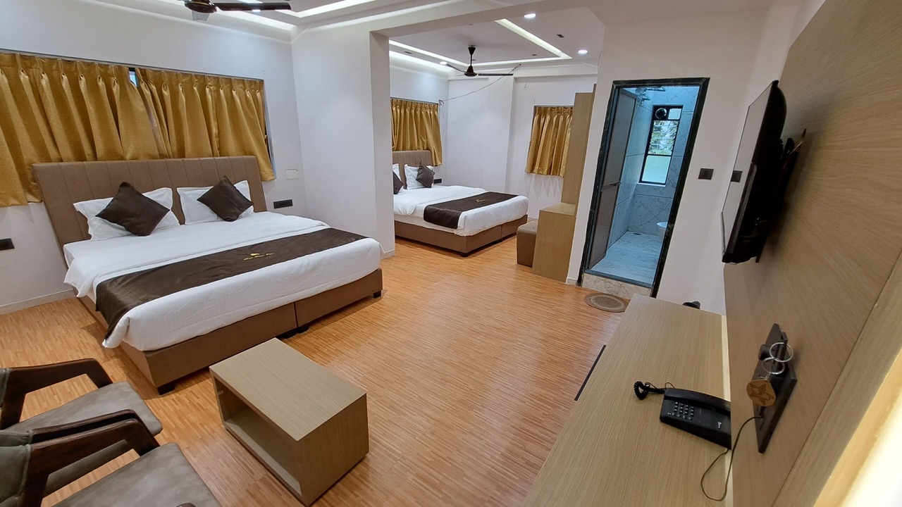 Photo of Bedroom in Trimbak