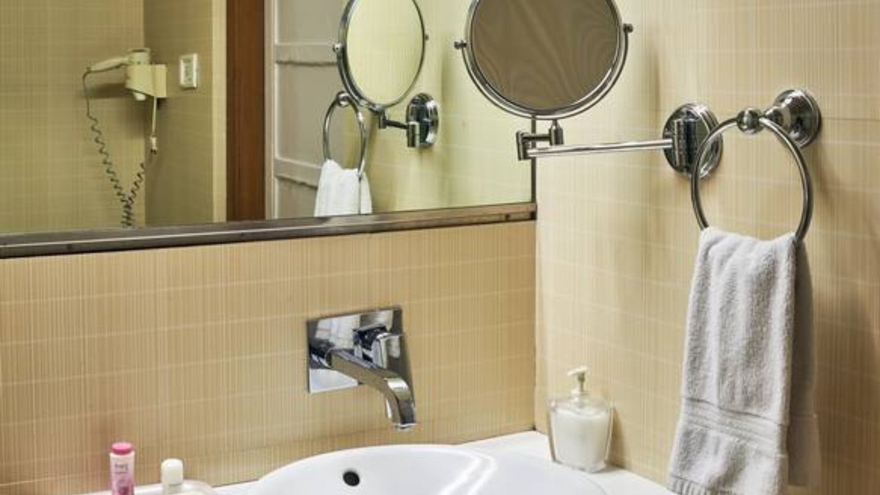 Photo of Bathroom in Churchgate