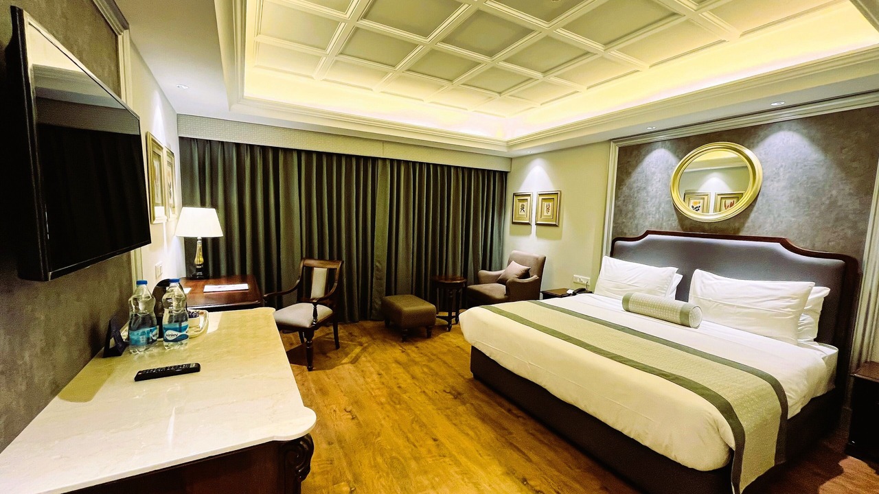 Photo of Bedroom in The Mall Road