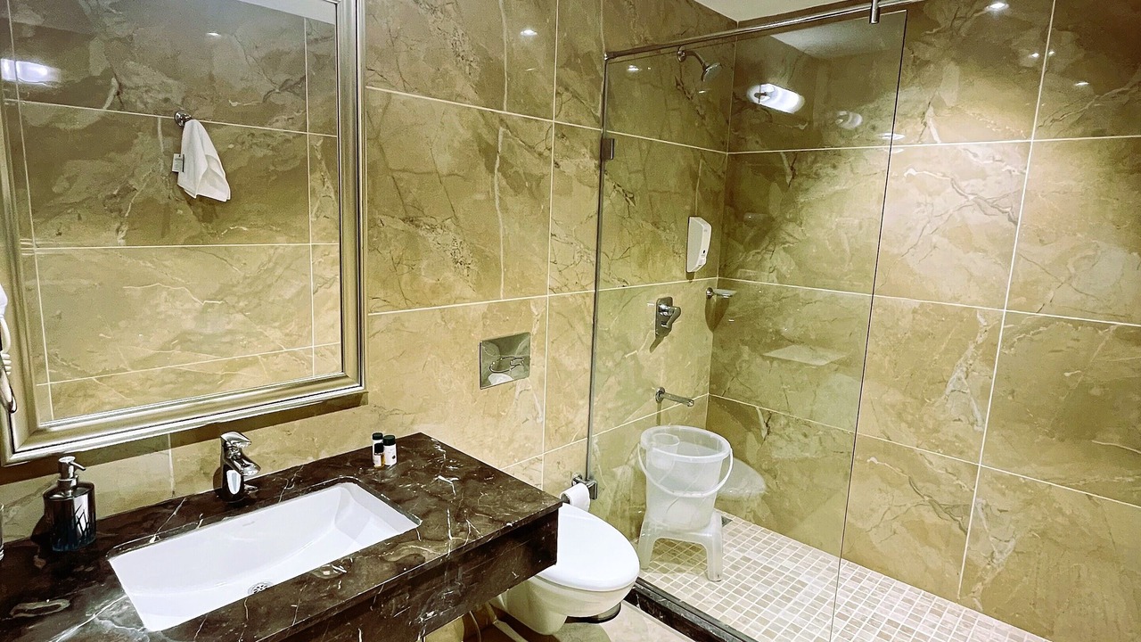 Photo of Bathroom in The Mall Road