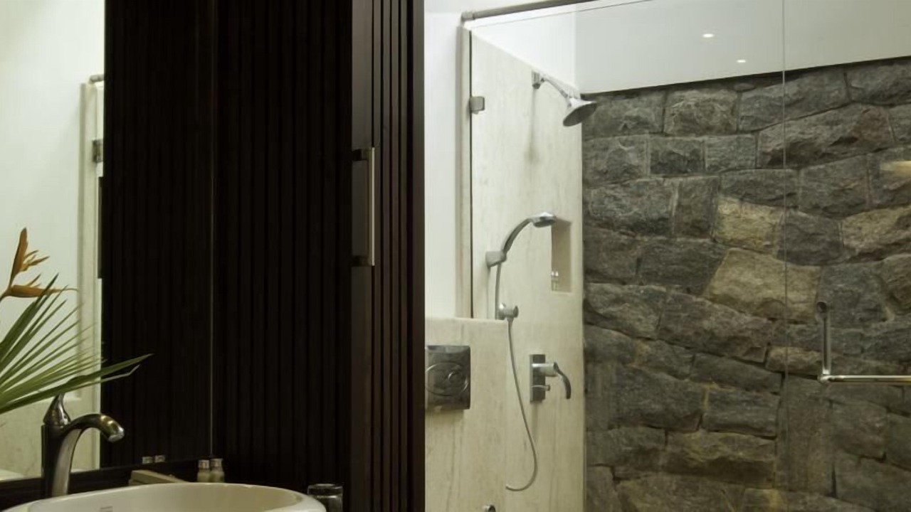 Photo of Bathroom in Kanakanahalli