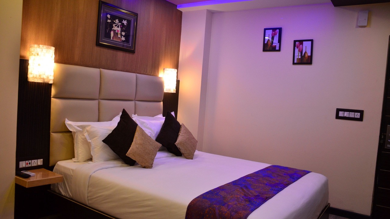 Photo of Bedroom in Madanpur