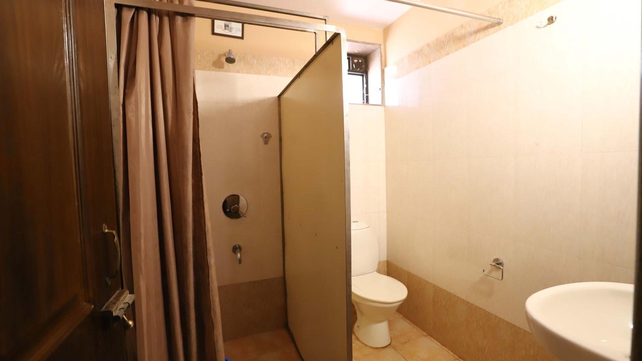 Photo of Bathroom in Calangute