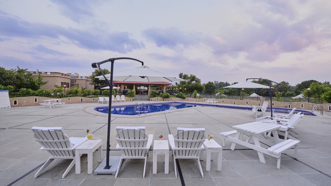 Photo of Outdoor in Mocha
