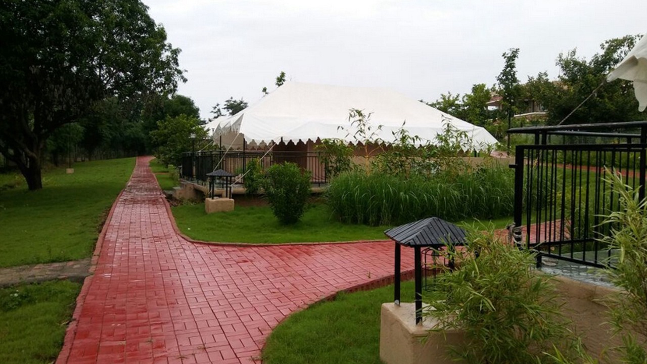 Photo of Outdoor in Mocha