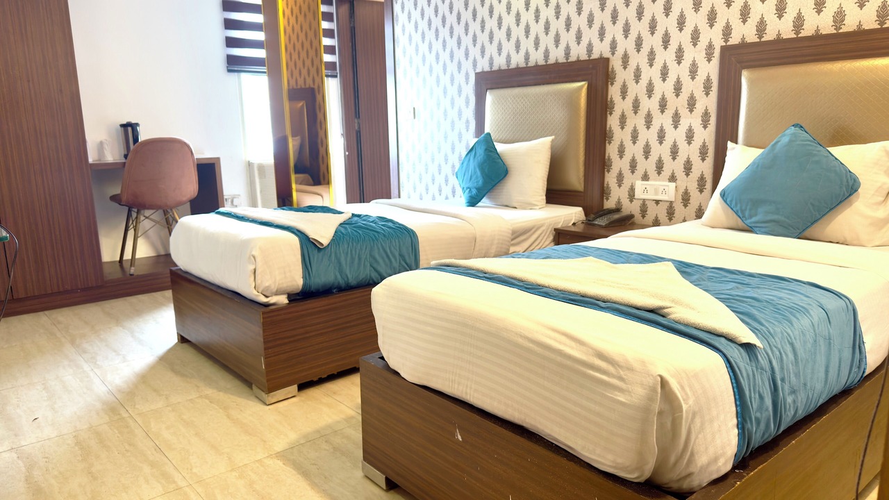 Photo of Bedroom in Karol Bagh