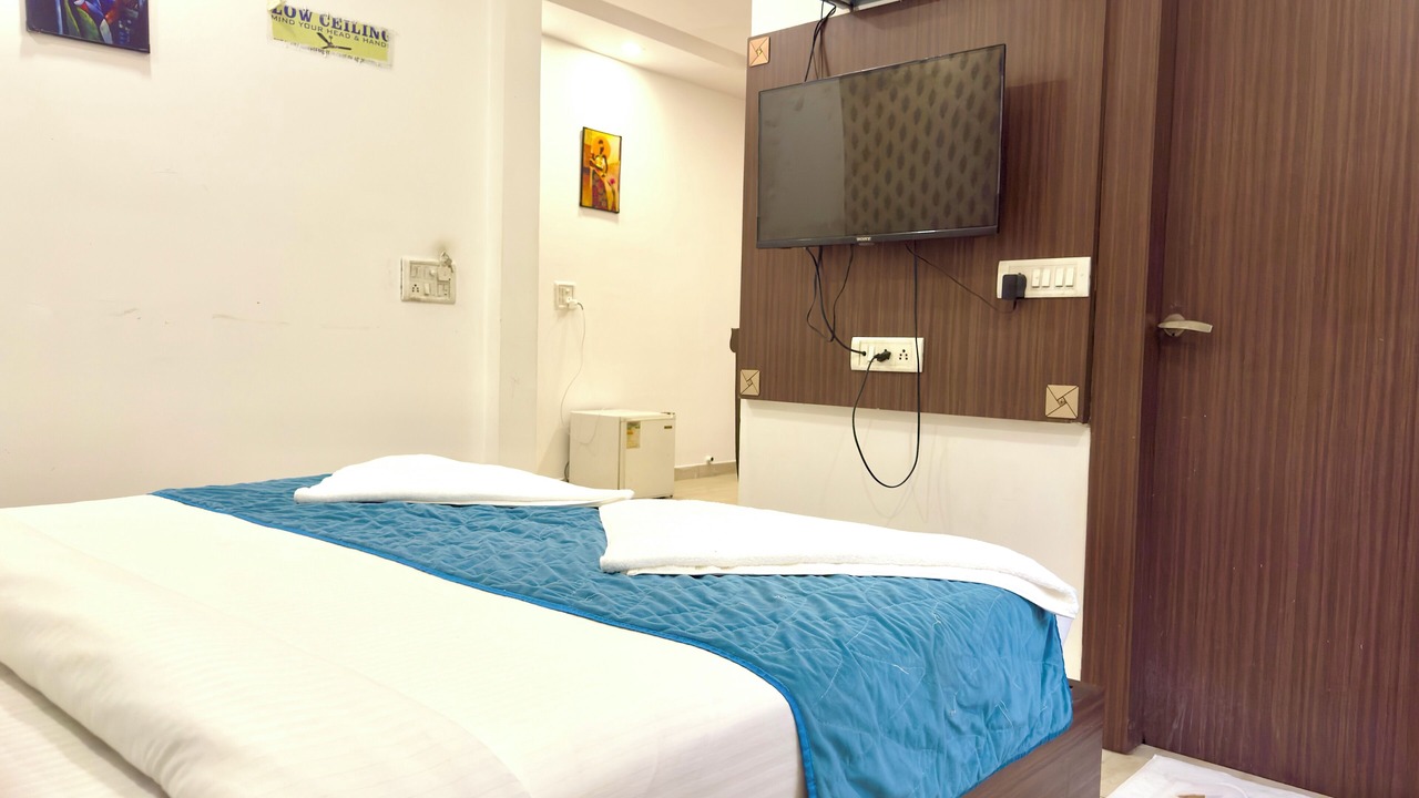 Photo of Bedroom in Karol Bagh