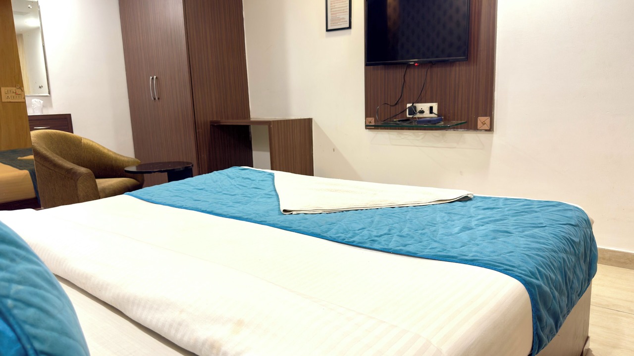 Photo of Bedroom in Karol Bagh
