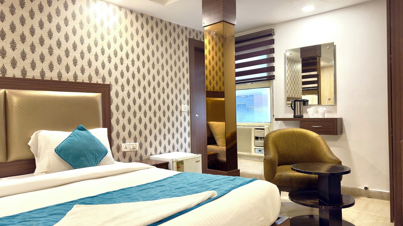 Photo of Bedroom in Karol Bagh