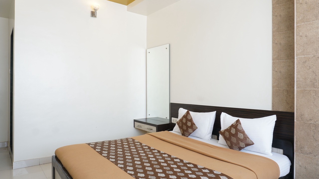 Photo of Bedroom in Pimpri Colony