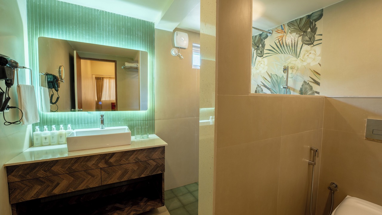 Photo of Bathroom in Sernabatim