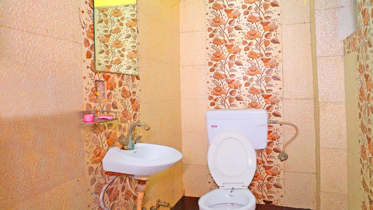 Photo of Bathroom in Amer