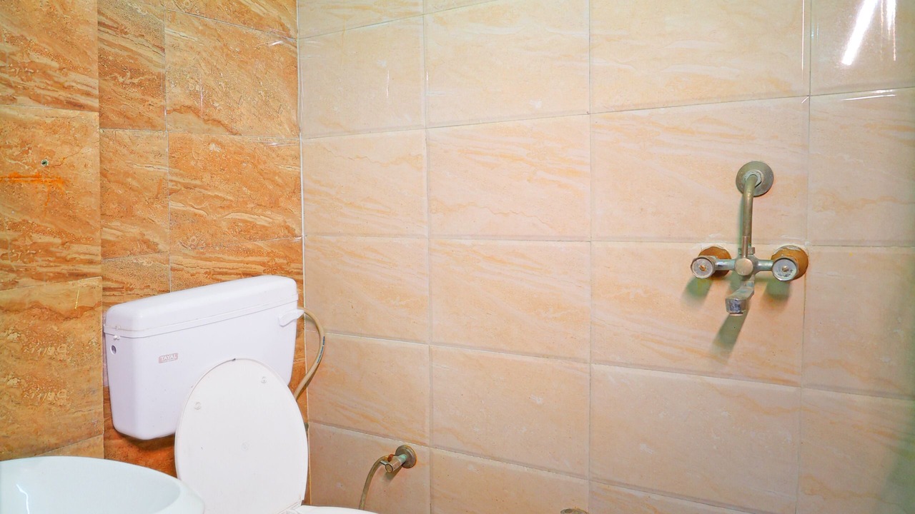 Photo of Bathroom in Amer
