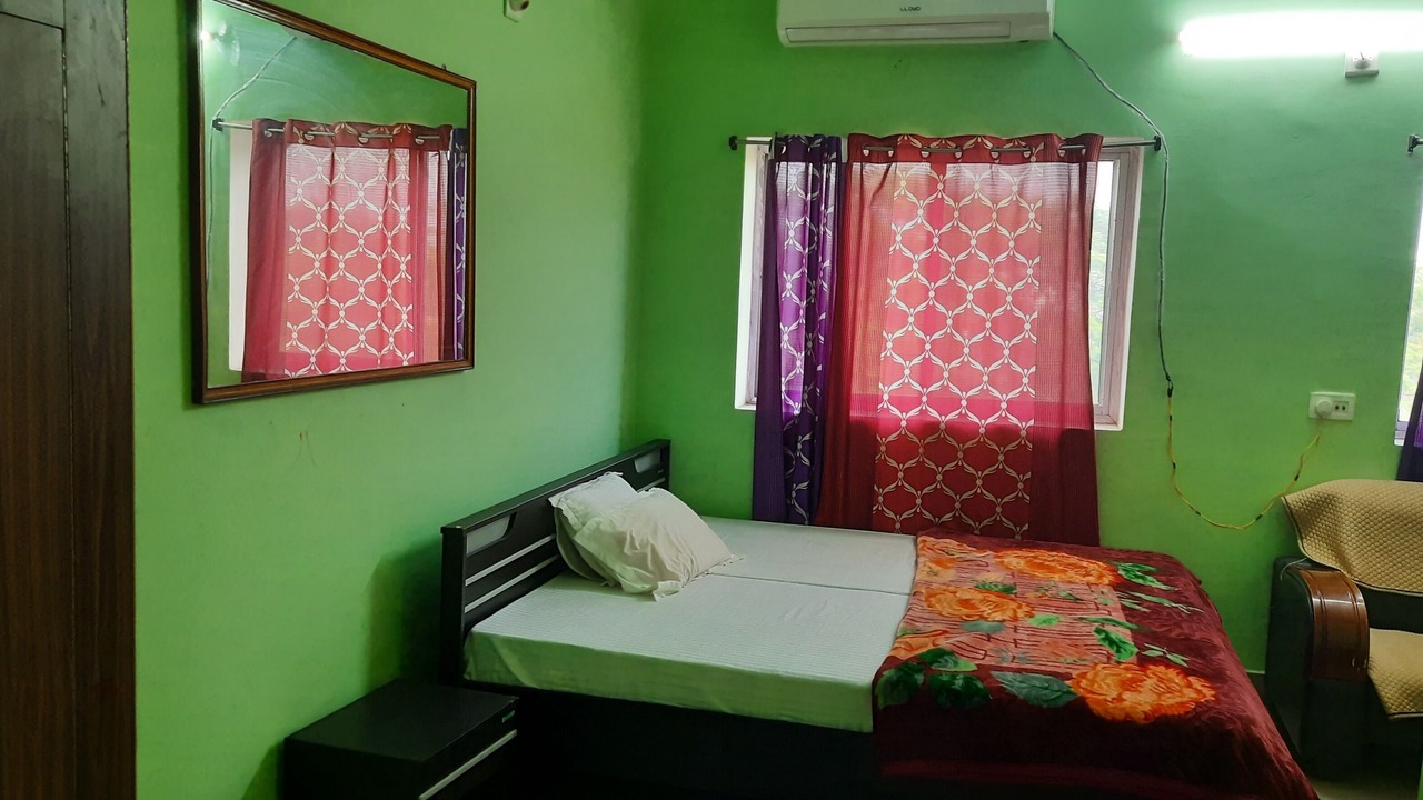 Photo of Bedroom in Bodh Gaya
