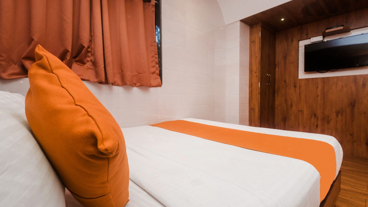 Photo of Bedroom in Dadar East