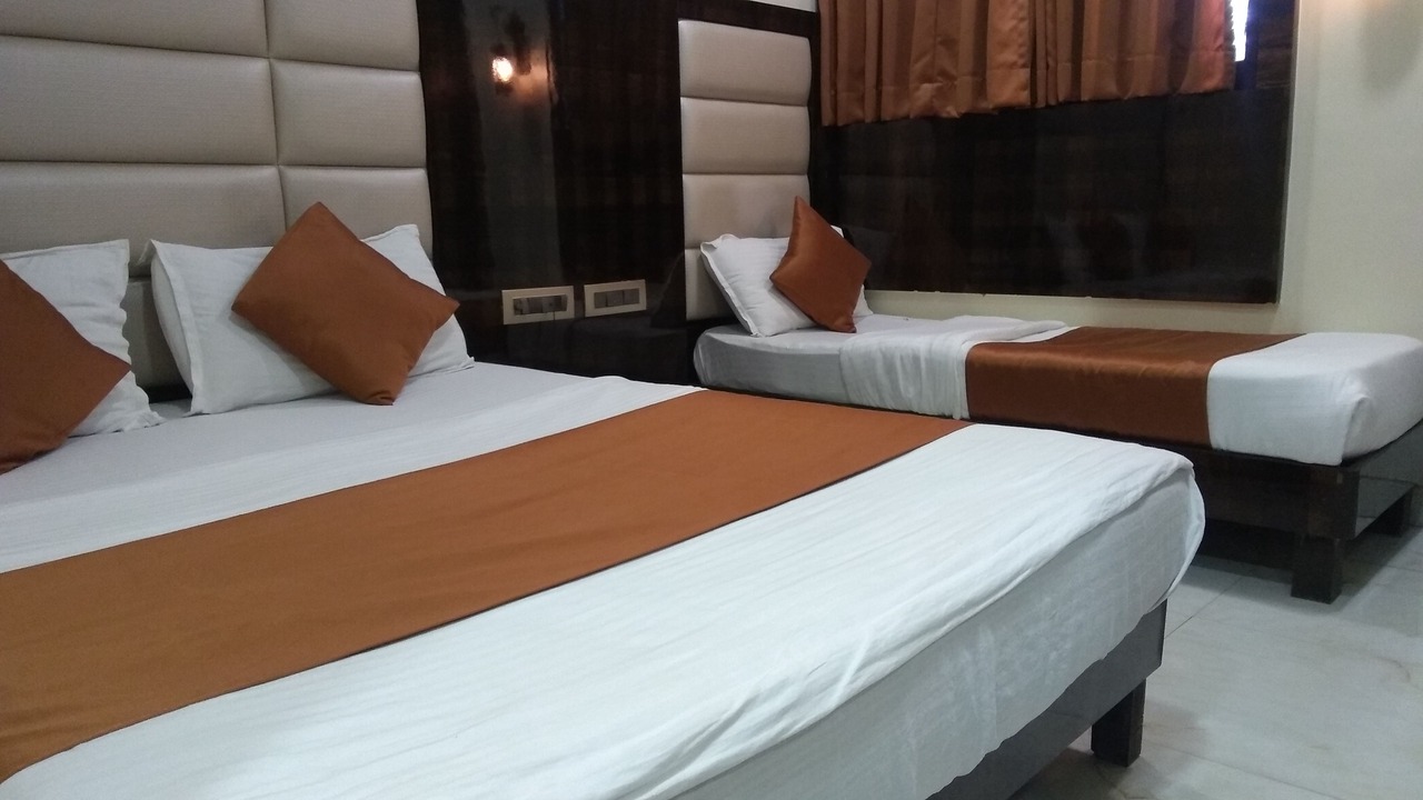 Photo of Bedroom in Dadar East