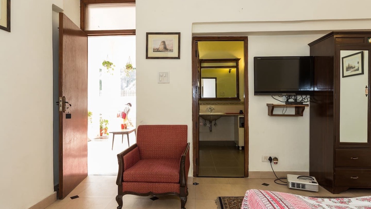 Photo of Bedroom in Nizamuddin East