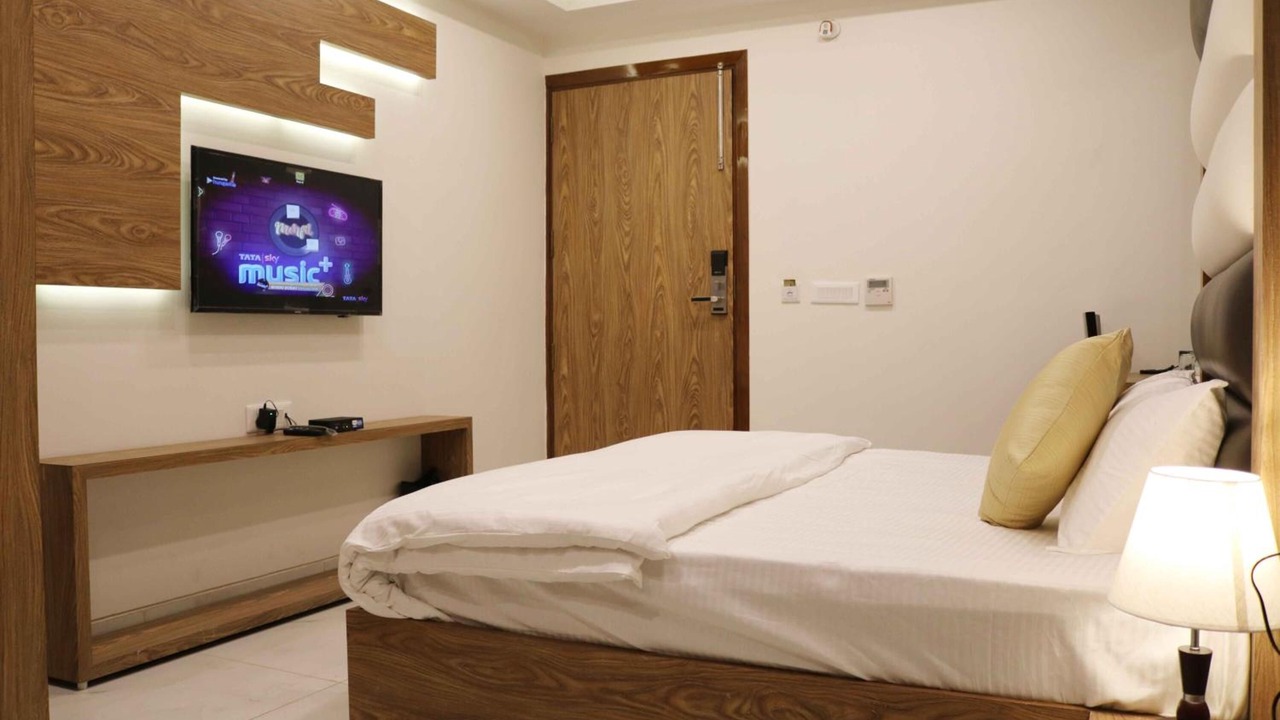 Photo of Bedroom in Sector 15