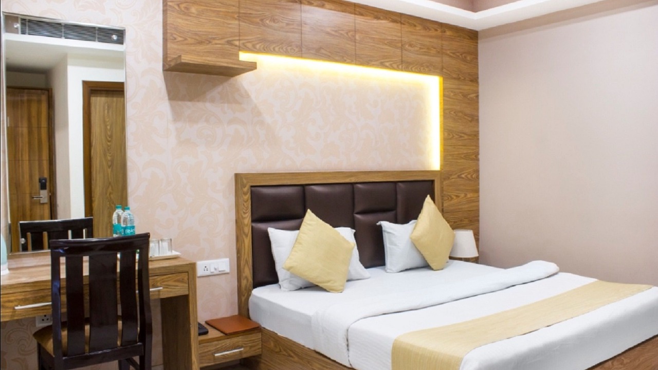 Photo of Bedroom in Sector 15