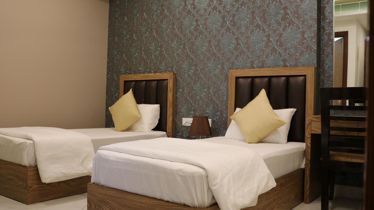 Photo of Bedroom in Sector 15