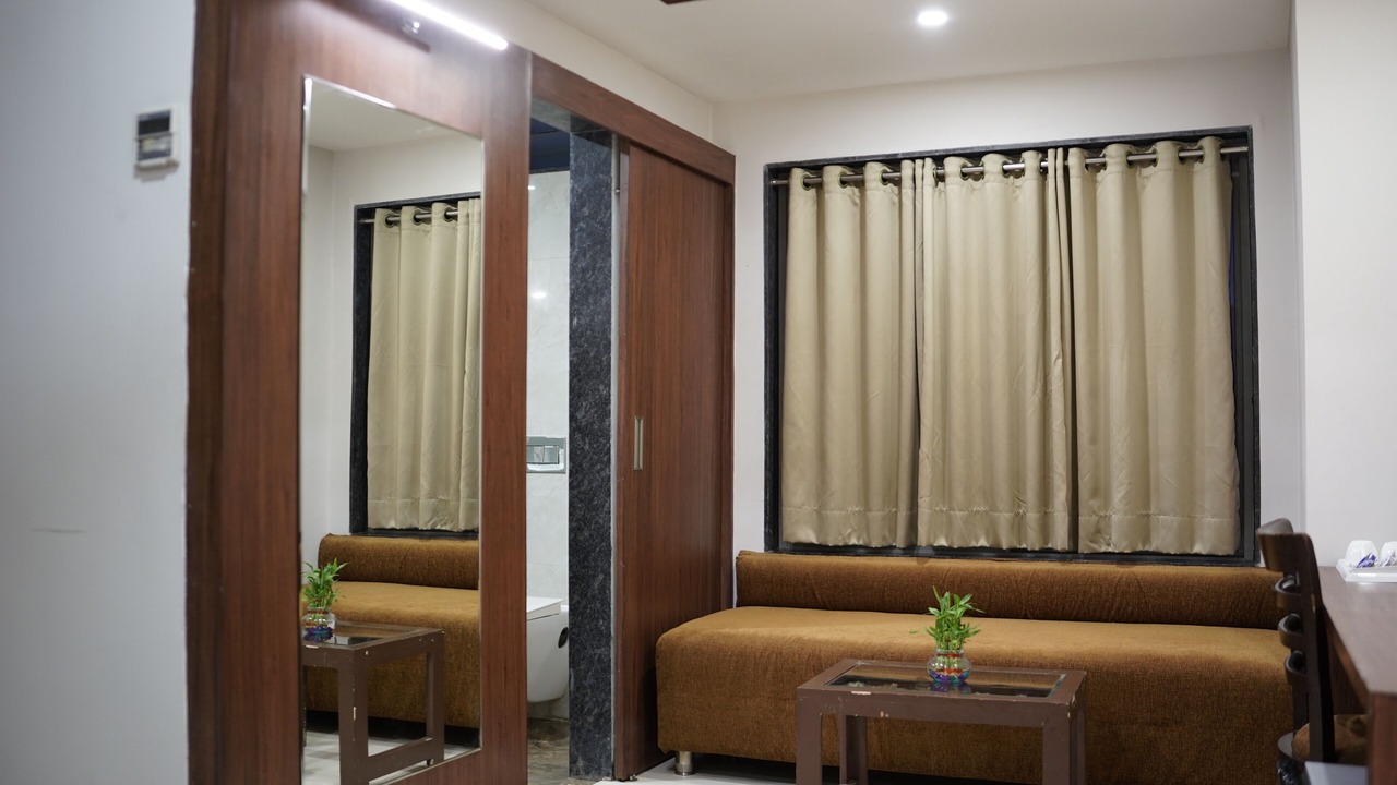 Photo of Bedroom in Bhopal
