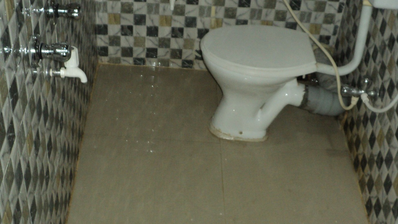 Photo of Bathroom in Jadavpur
