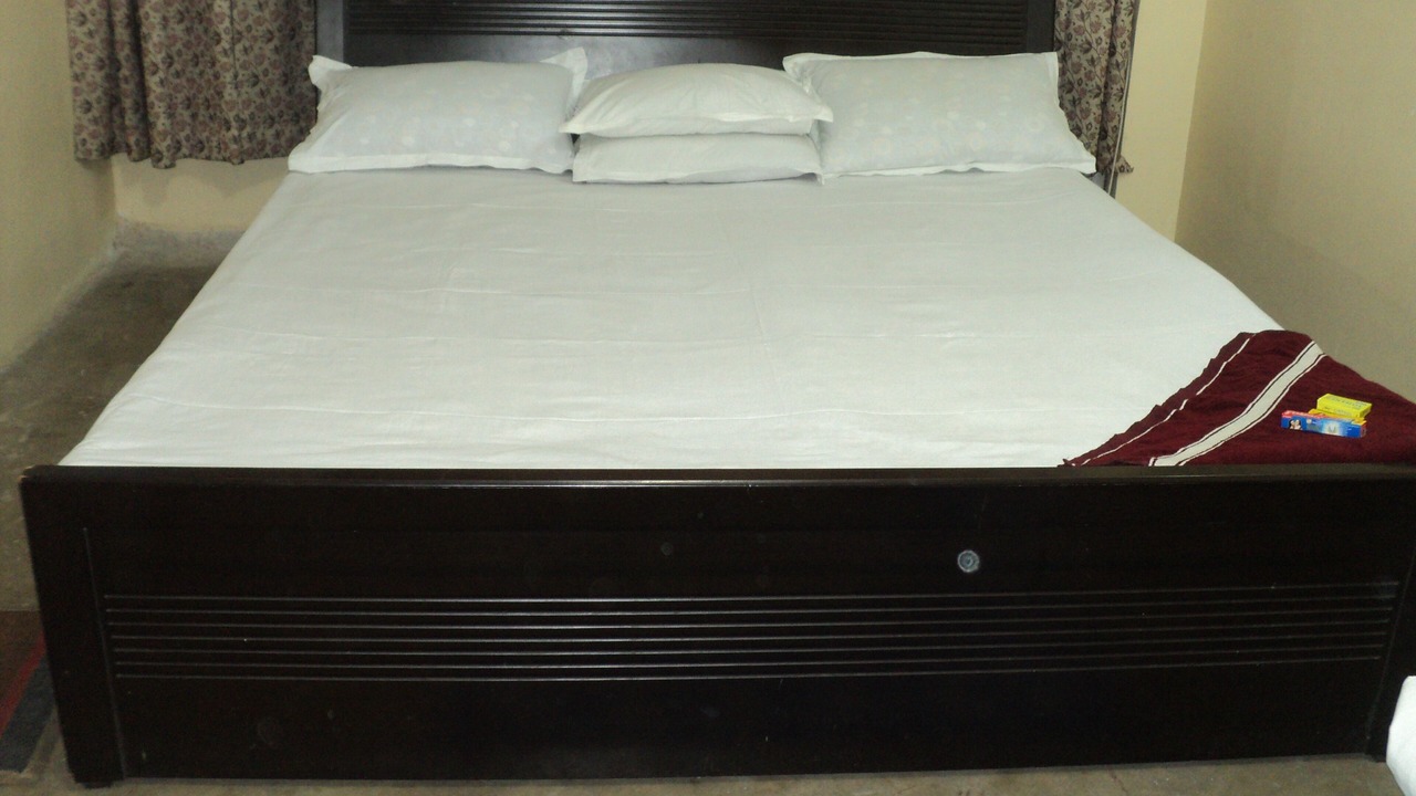 Photo of Bedroom in Jadavpur