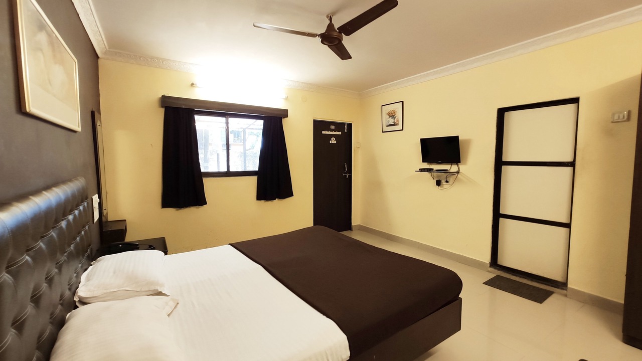 Photo of Bedroom in Gorai