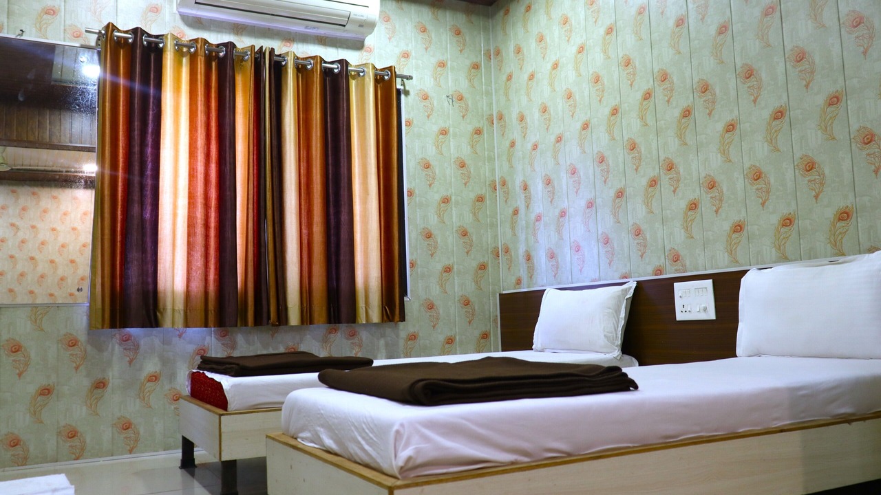 Photo of Bedroom in Trimbak