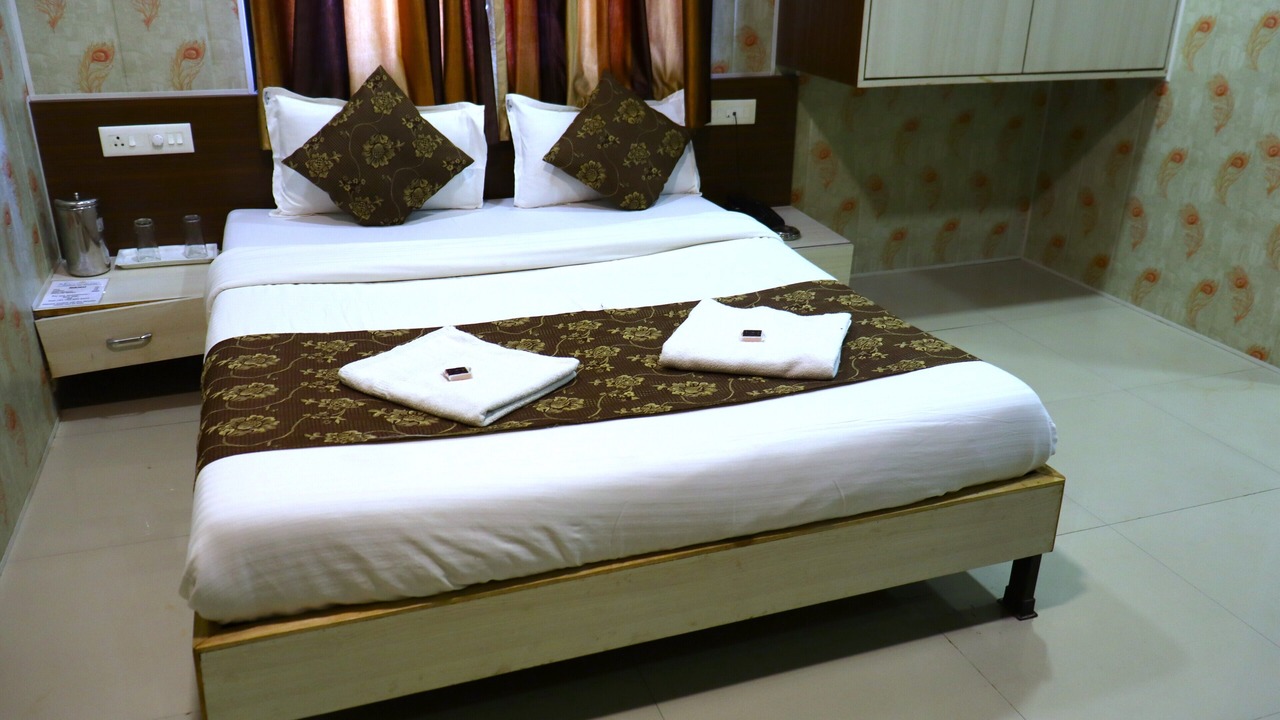 Photo of Bedroom in Trimbak